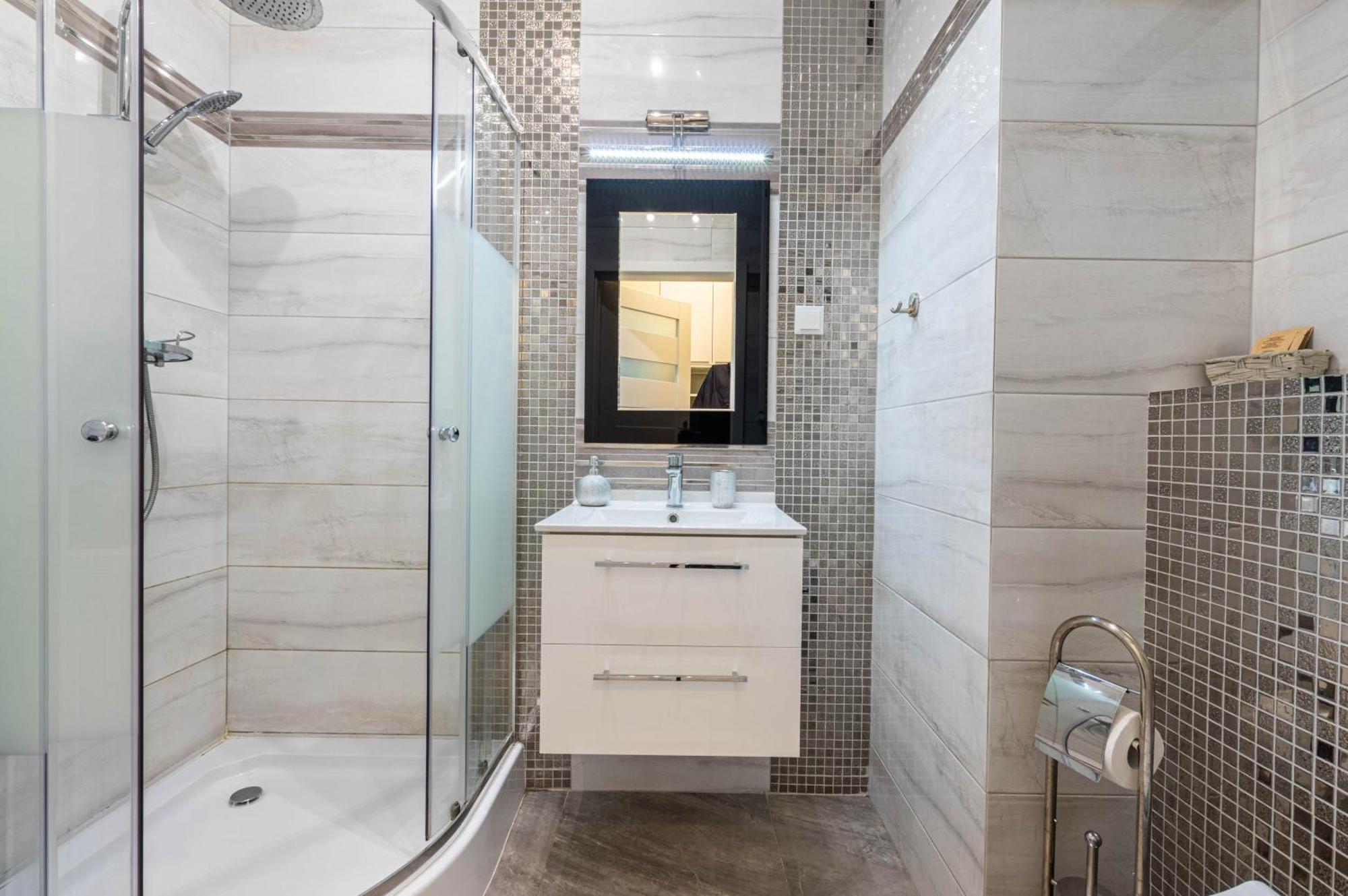 Galeria Rondo Wiatraczna Apartments Варшава Экстерьер фото