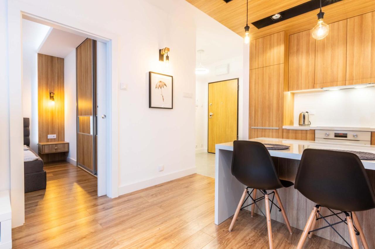 Galeria Rondo Wiatraczna Apartments Варшава Экстерьер фото