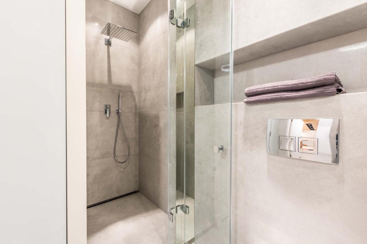 Galeria Rondo Wiatraczna Apartments Варшава Экстерьер фото